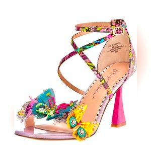 Betsey Johnson Everlee Pink Butterfly Applique Ankle Strap Sandals NWOT Size 5.5